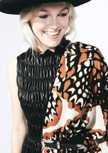 Load image into Gallery viewer, Monarch Wrap