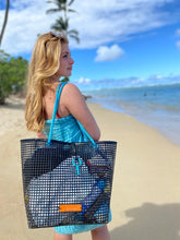 Load image into Gallery viewer, The Oyster Bag Collection