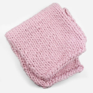Chunky Knit Blanket in white or pink